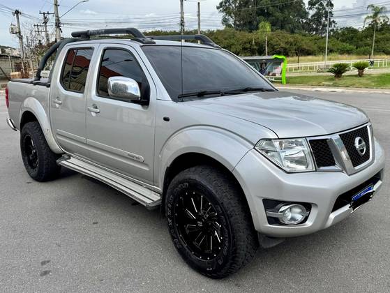 NISSAN FRONTIER 2.5 SL 4X4 CD TURBO ELETRONIC DIESEL 4P AUTOMÁTICO